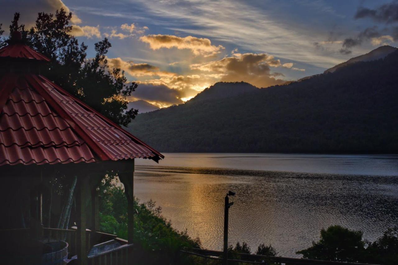 Eco Cabanas Wanderlust 푸에르토 푸유구아피 외부 사진